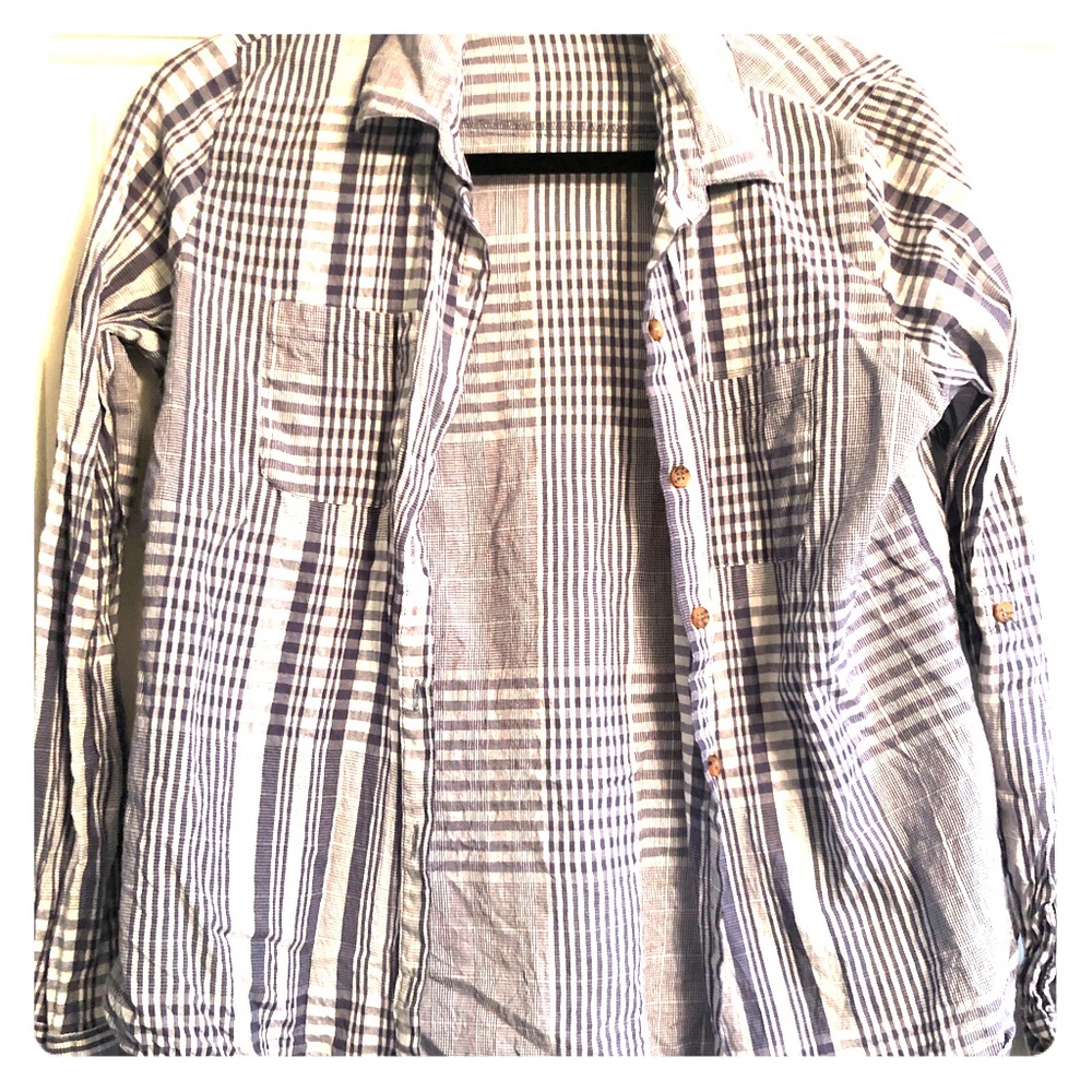 Urban Outfitters En Creme button down